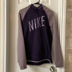 Nike hoodie size medium